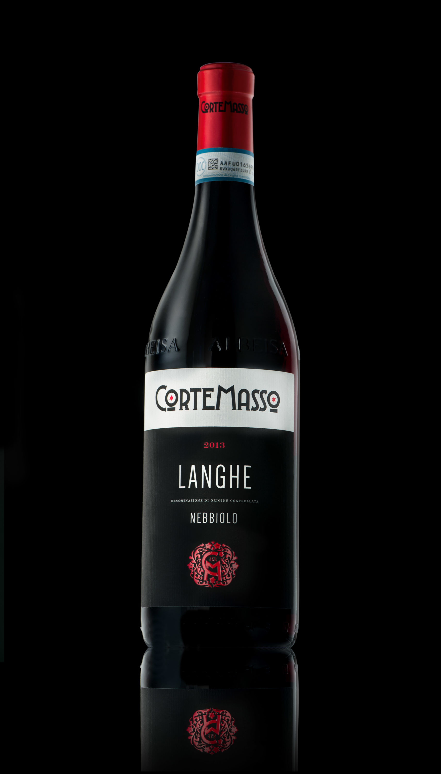 Foto di Bottiglia di vino Langhe