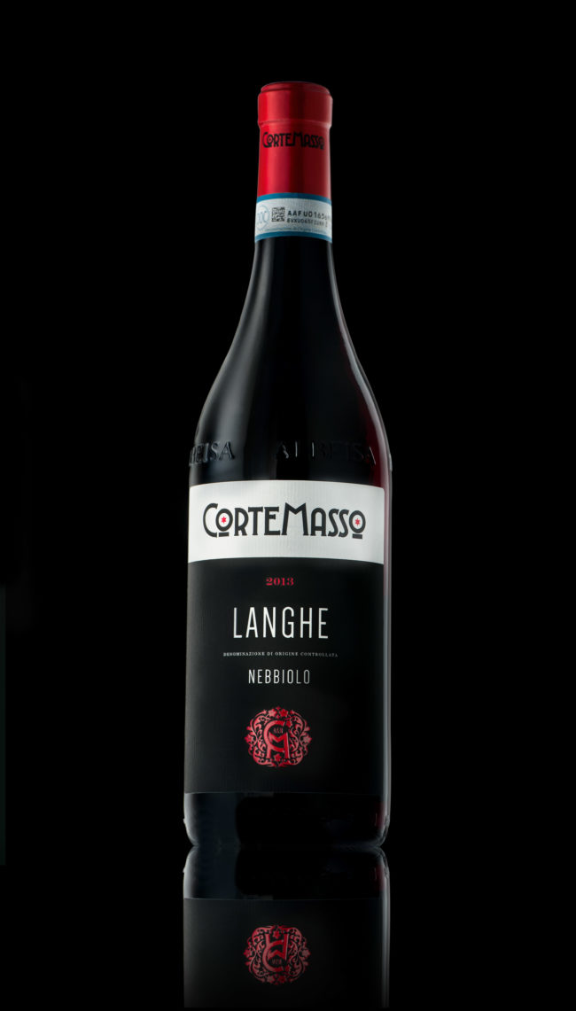 Bottiglia di vino Langhe
