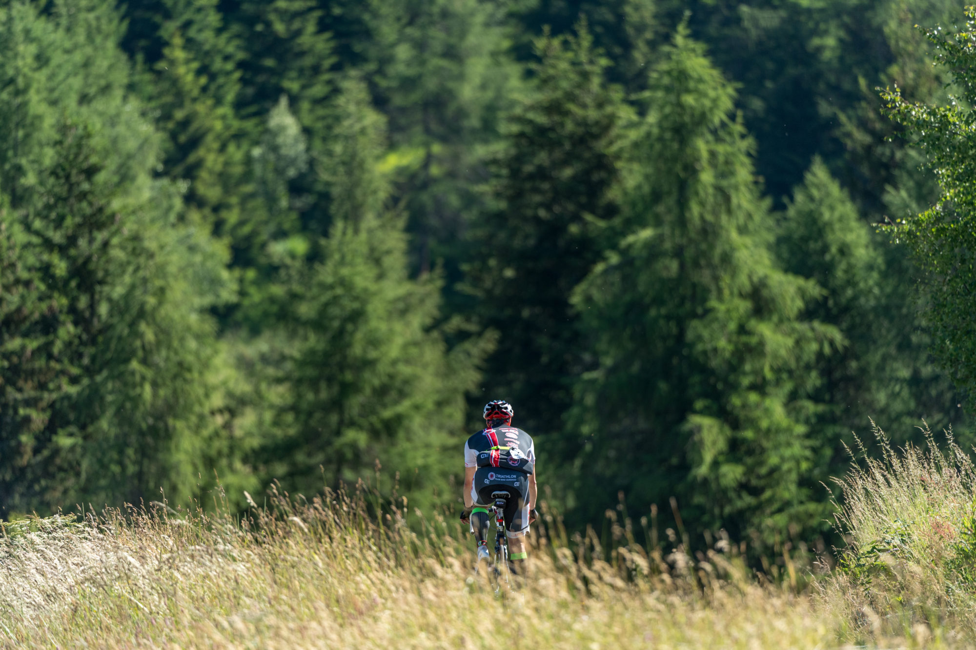 Foto di Frazione bicicletta diretti al passo del Mortirolo