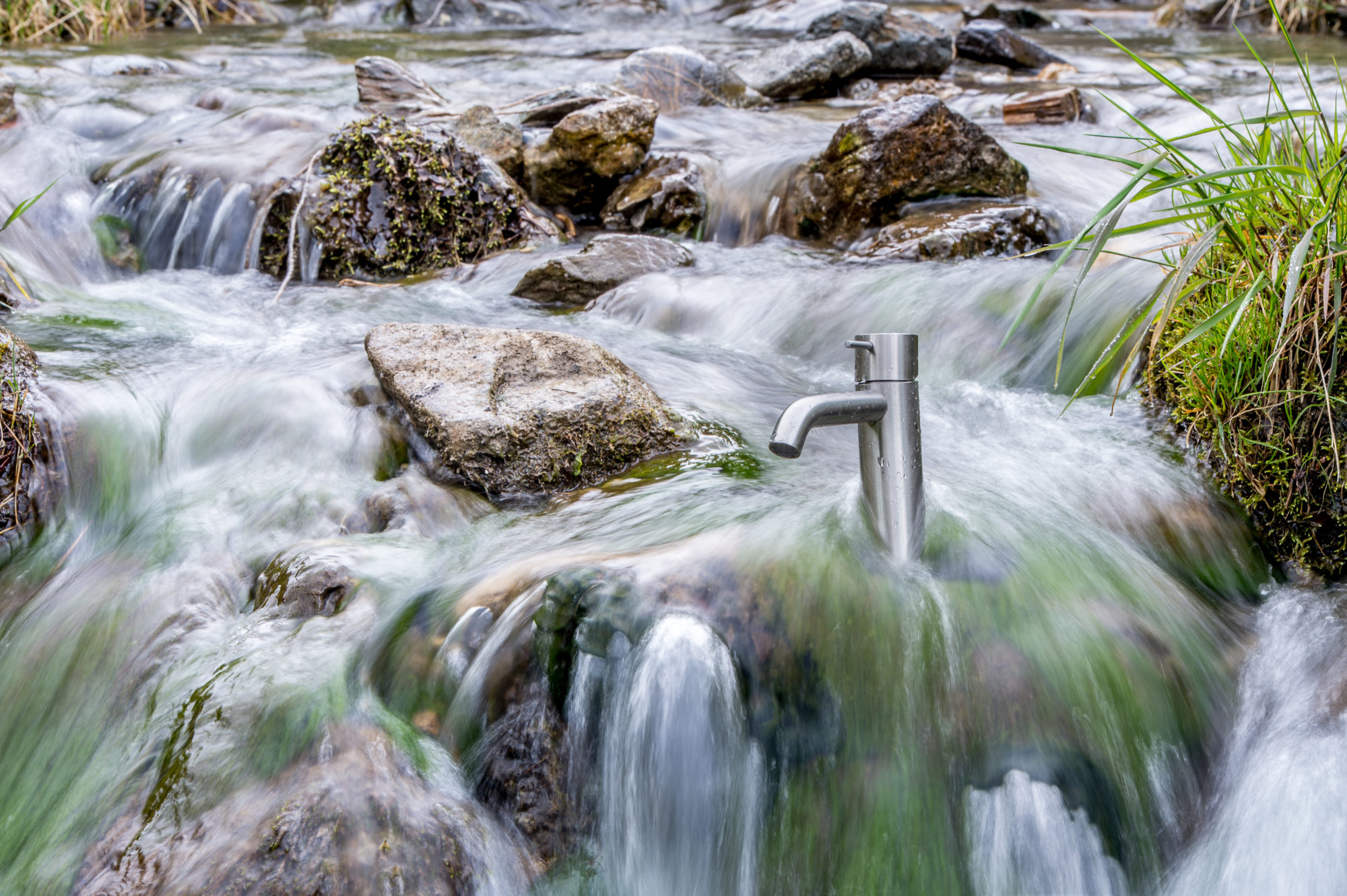 Foto di Rubinetto nell’acqua