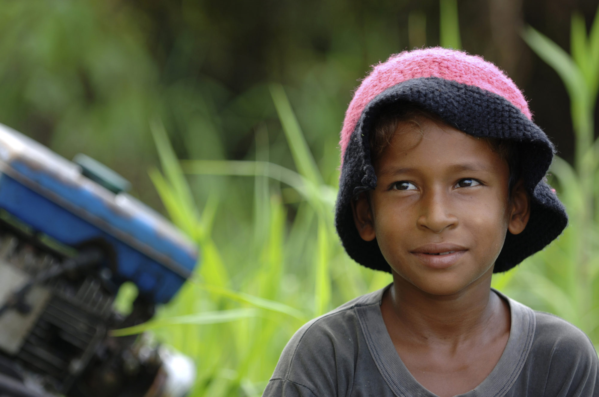 Foto di bambino in amazzonia