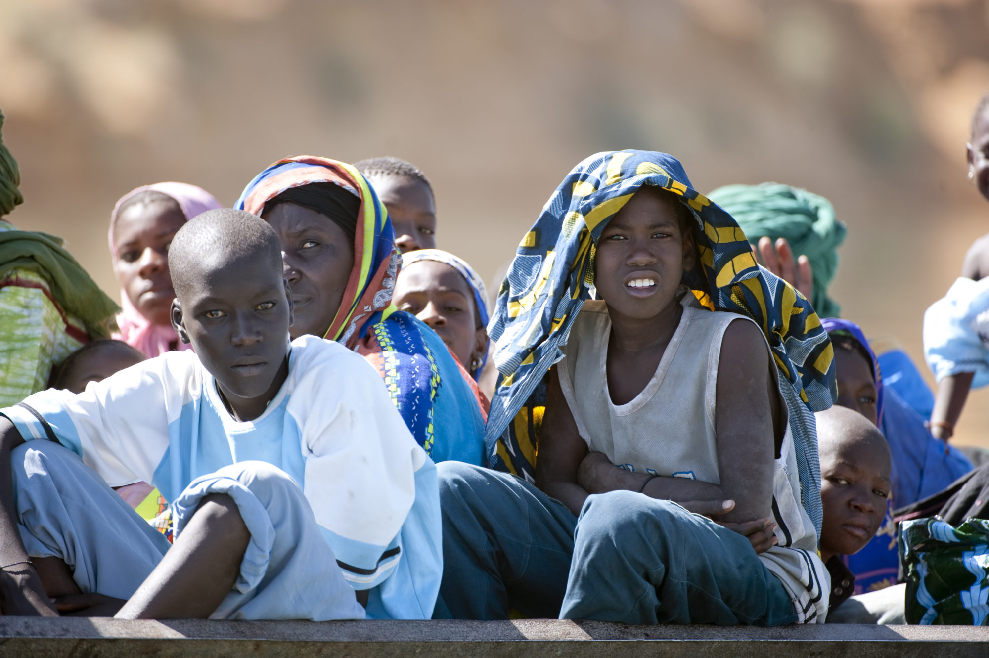 Foto di Passeggieri su un’imbarcazione sul fiume Niger